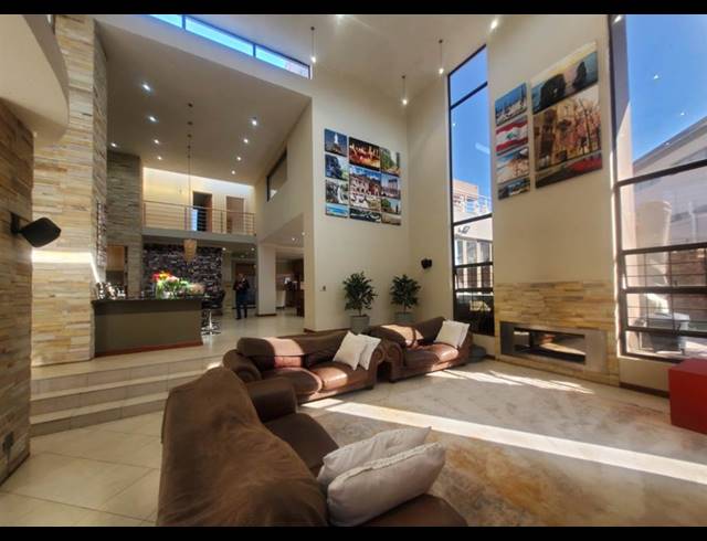 6 BEDROOM HOUSE FOR SALE IN MEYERSDAL